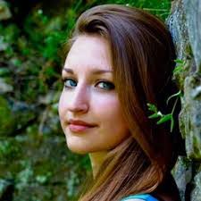 Melissa Easter's Instagram, Twitter & Facebook