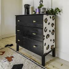 With the entire nightstand except the drawer assembled, now you can paint! How To Upcycle Chest Of Drawers With Painted Leopard Print Design