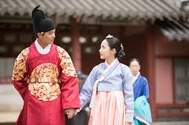The drama tells the love story between king joongjong and queen dangyeong, who was on the throne for 7 days before she was removed from her position and expelled from the palace. 7ì¼ì˜ ì™•ë¹„ Queen For Seven Days Korean Drama Che Cheh