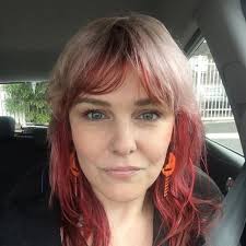 Dear Algorithm, I'm about to get very specific 😅 Pls connect me with  lovely kind-hearted women who: 🎃 Enjoy supernatural horror, cosy horror,  folk horror, cosmic horror BUT are sensitive and get