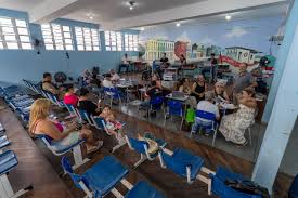 Mutirão garante regularização de imóveis para moradores dos residenciais Ouro Verde e Ilhas do Sol em Paranaguá