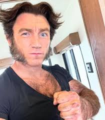 New photos of Luke Bennett as comic-accurate Wolverine