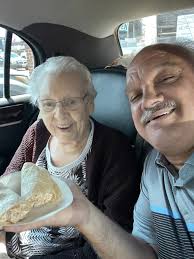 Restaurants near RH3 dorms for gift cards