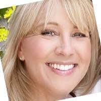 Leona Meeks's Instagram, Twitter & Facebook