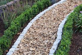 Der Gartenweg Nutzflache Und Gestaltungselement