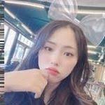 Karen Redner's Instagram, Twitter & Facebook