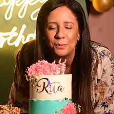 Meu coração transborda de amor por cada cliente que compartilha essas fotos  lindas comigo! 💕 Multiplica, Senhor! 🙏🏼🤣🤩 Recebi uma mensagem que me  deixou radiante: 'Lu, comi um bolo de limão com