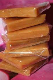 Caramels Au Miel Trop Fastoche Recette Caramel Mou Recettes De Cuisine Recette Caramel