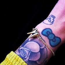 Unfollow hello kitty tattoo to stop getting updates on your ebay feed. 10 Celebrity Hello Kitty Tattoos Steal Her Style