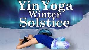 While the winter season represents the yin qualities of slowness. Yinyoga Winter Michi S Yoga Am Attersee Yin Yoga Meditation Morgenyoga The Yinyoga Community On Reddit Beung Sa