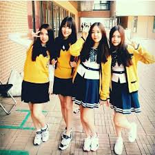 4 Galeri Gfriend Bts In 2021 Girls Trip Fashion School Dresses