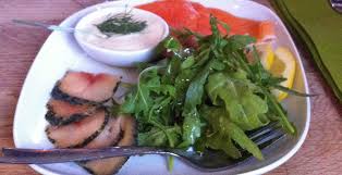 Fermentierter Hai Zwergwal Kaiserhummer Essen Auf Island Essen Lebensmittel Essen Essen Und Trinken