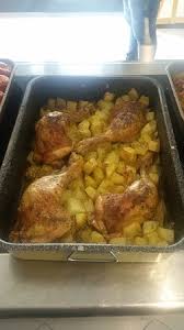 Poi lavatele sotto l'acqua corrente. Coscia Di Pollo Con Patate Al Forno Con Limone Ed Origano Alla Greca Picture Of Argo Greek Comfort Food Ancona Tripadvisor