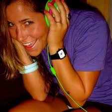 Starr Miller's Instagram, Twitter & Facebook