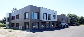 Hangars Metalliques Galco Choisissez Les Formes Cubiques D Un Acrotere Pour Vous Demarquer House Styles Mansions House