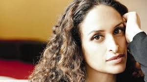 Israeli singer Noa threatened for election stance