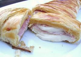 Recette Feuillete Jambon Fromage Recette Plat Recette Cuisine Facile En 2020 Recettes De Cuisine Recette Cuisine Facile Recette De Plat