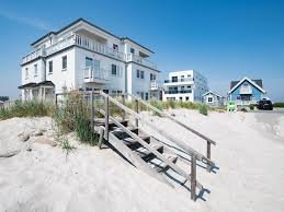 Beach House Mit Ostseeblick In Direkter Strandnahe Mit Drei Sonnenterrassen Und Privatem Wellness Bereich Im Strandhausdekor Ferienhaus Danemark Strandhauser
