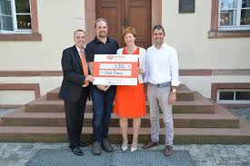 Die adresse liegt in der region niedersachsen. Vr Bank Alzenau Spendet Erneut Fur Jugendarbeit In Der Region Stadt Alzenau