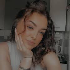 Looking for somewhere I can use for Lashes. Since moving to Wakefield I've  struggled to find somewhere close ish to me & that's in a salon Usually has  classics or hybrids ♥️