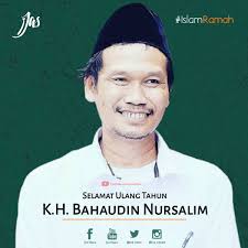 Itu jumlah yang besar sekali, puluhan juta. Jas Hijau A Twitter Selamat Ulang Tahun K H Bahaudin Nursalim Gus Baha Sehat Selalu Dalam Menebar Islam Yang Ramah Indah Mudah Sekaligus Menyenangkan Https T Co Pv6xe8iekv Jashijau Islamramah Https T Co Kdfthacs8l