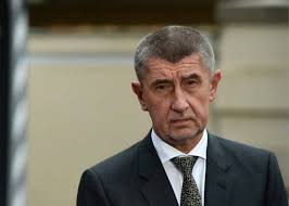 Mladý umelec zosmiešnil andreja babiša, ten sa urazil a chce sa súdiť zatvoriť galériu 1 / 13 | andrej babiš na svoj závet ešte nepomýšľal. Czech Premier Survives No Confidence Vote Amid Corruption Allegations Today