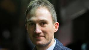 PAC-man Alan Dillon in Paxmanesque performance