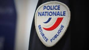 URGENT: Prof poignardée en classe! Élève arrêté à Benfeld!