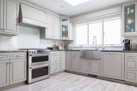 Whether you need flooring, countertops or kitchen cabinets orlando residents trust american kitchens to create a gorgeous design fro your home. Affordable Cabinets Family Own Orlando Cabinets Kitchen Cabinets