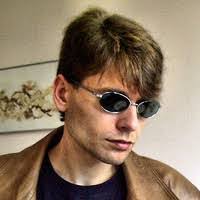 Daryl Cryer's Instagram, Twitter & Facebook