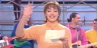 Con il brano ti appartengo che tanti di noi amiamo! Quelle Minacce Ad Ambra Ti Strappo Quei Denti Marci Che Hai Roba Da Donne