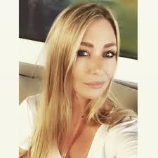 Ashley Feist (@LushLifeAsh)