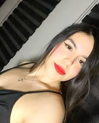 Me gustó mucho como me veía ese día.🖤