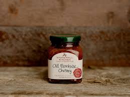 1/2 cup red wine (such as cabernet sauvignon or pinot noir) 1 cup new england cranberry relish; Stonewall Kitchen Old Farmhouse Chutney Linvilla Orchards