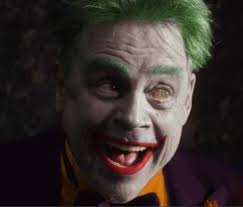 Dato che Kevin Conroy interpreterà un Bruce Wayne anziano nell'Arrowverse,  petizione per far interpretare un Joker anziano a Mark Hamill! : r/batman