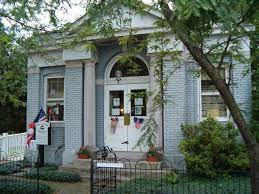 Mystery Loves Company Bookstore In Oxford Md Bookstore Summer Books Beachside