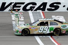 Carl edwards can't escape the itch. Is Carl Edwards Coming Back To Nascar Hamlin Thinks He Might