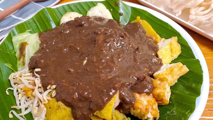 Resep Rujak Cingur Khas Surabaya untuk Bikin Sendiri di Rumah