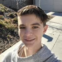 Alicia Newcomb's Instagram, Twitter & Facebook