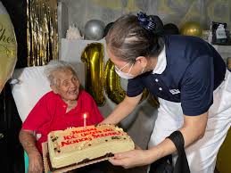 Tzu Chi volunteers celebrate beneficiarys 100th birthday | Tzu Chi  Philippines