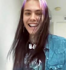 This past week really sucked but it just got way better. @Kimdrac  @MetalSanta Why is the lighting ALWAYS terrible PSS Mikes Dead was really  good check em out!