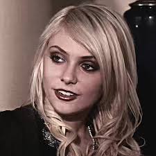 Jenny Humphrey Aesthetic Edit