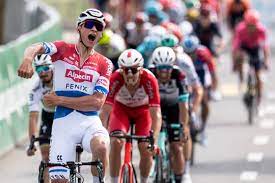 Tour de suisse 2021 : Tour De Suisse Der Magische Mathieu Van Der Poel Wie Der Alleskonner Zum Start Die Tour De Suisse Dominiert