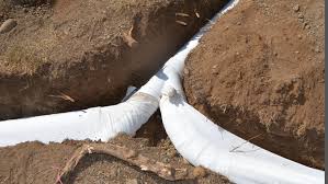 Since buying our home a couple of years back we have struggled keeping grass alive on our lawn. Underground Drainage Help And Advice How To Lay And Install Underground Drainage Pipes And Systems Diy Doctor