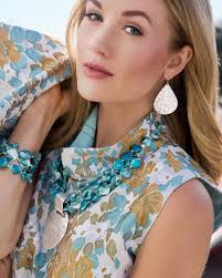 Bella Faccia Beauty Studio (@bellafacciallc) • Photos et vidéos Instagram