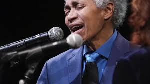 Beyond oasis and ride, andy bell puts his hand