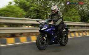 We've gathered more than 5 million images uploaded by our users and sorted them by the most popular ones. Yamaha Yzf R15 V3 Review Carandbike