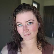 I'm looking for a newborn photographer does anyone have any suggestions?