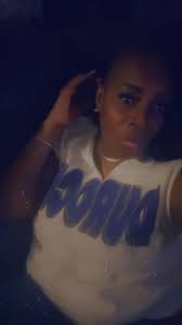 Went to lala house fuckin around at her bar, got home now I'm