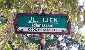 Utrecht, ibukota propinsi utrecht, memiliki suatu gereja abad 14. File Papan Tanda Jalan Bahasa Indonesia Belanda Di Kota Malang Jpg Wikimedia Commons